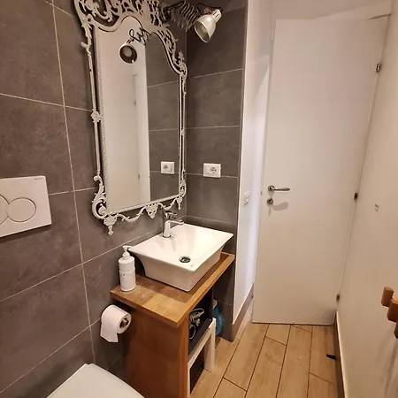 Vatican Tolemaide 1 Apartmán